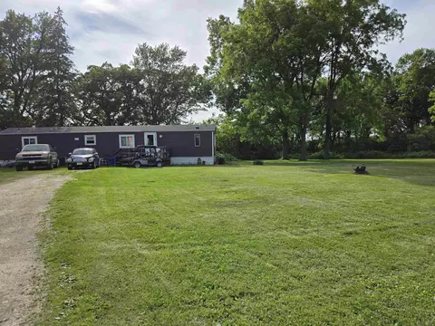 3783 Upper Mill Rd, Lime Springs, IA 52155