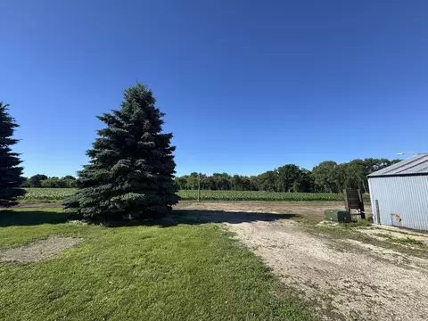 819 A Ave, Sumner, IA 50674 photo 3