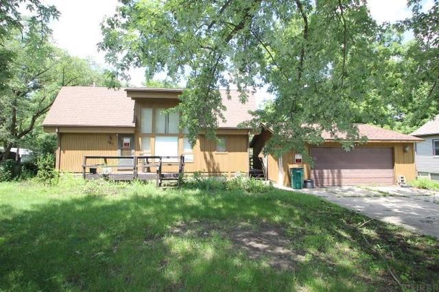 507 3rd St, Evansdale, IA 50707