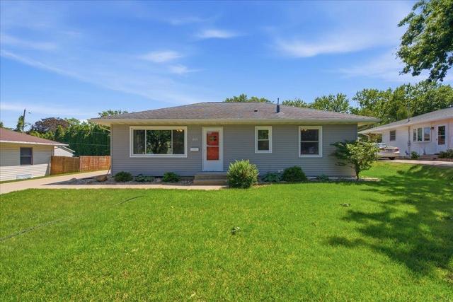 1223 Maxine Ave, Waterloo, IA 50701