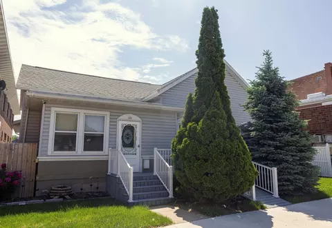 111 S Lawler St, Postville, IA 52162