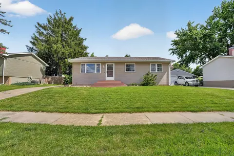1638 Oriole Ave, Waterloo, IA 50701