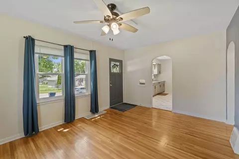 Living - 1445 E Mitchell Ave, Waterloo, IA 50702 photo 2 of 3