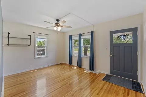 Living - 1445 E Mitchell Ave, Waterloo, IA 50702 photo 1 of 3