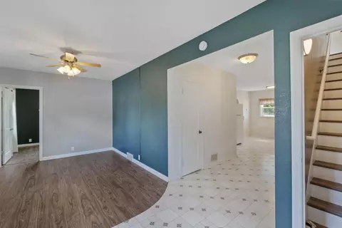 Entry Way - 1445 E Mitchell Ave, Waterloo, IA 50702 photo 3 of 3