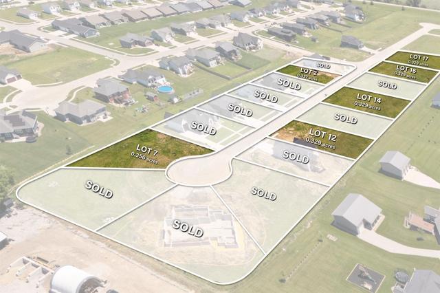 128 Live Oak Dr, Hudson, IA 50643