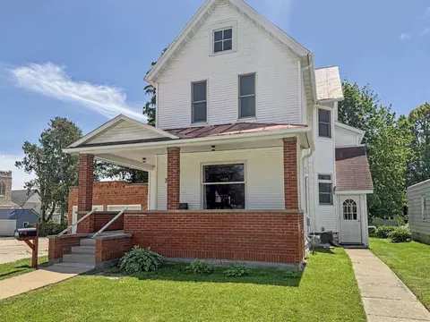 512 W Main St, Waukon, IA 52172