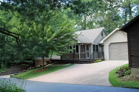 2613 Joplin Ave, Denver, IA 50622