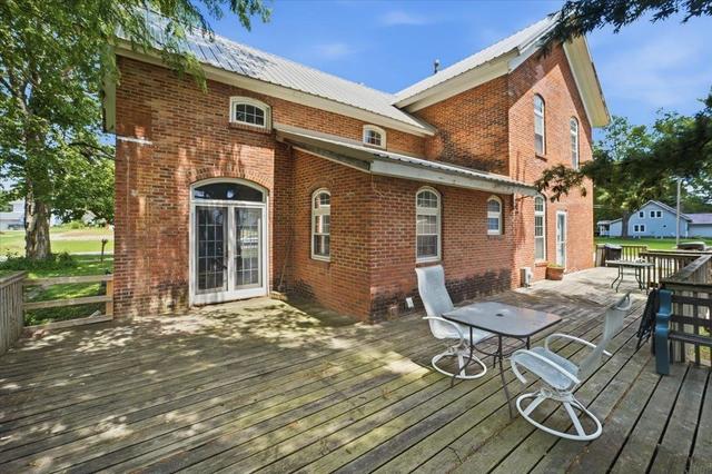 922 3rd Ave, Ackley, IA 50601