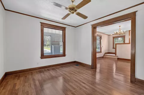 Living - 206 S Hackett Rd, Waterloo, IA 50701 photo 2 of 3