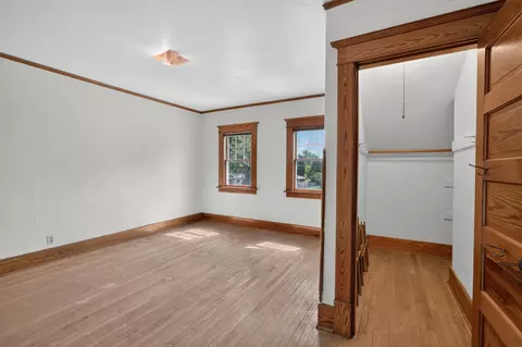 Bedroom - 206 S Hackett Rd, Waterloo, IA 50701 photo 6 of 7