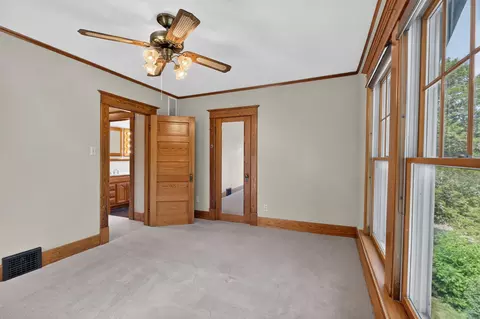 Bedroom - 206 S Hackett Rd, Waterloo, IA 50701 photo 3 of 7