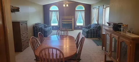 713 S Water St, Monona, IA 52159