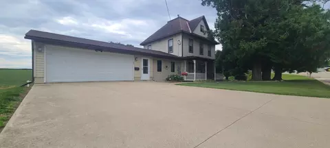 713 S Water St, Monona, IA 52159