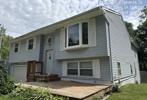 2508 Alameda St, Cedar Falls, IA 50613