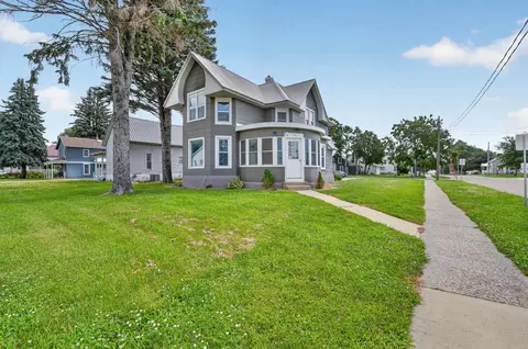 755 Main St, Jesup, IA 50648