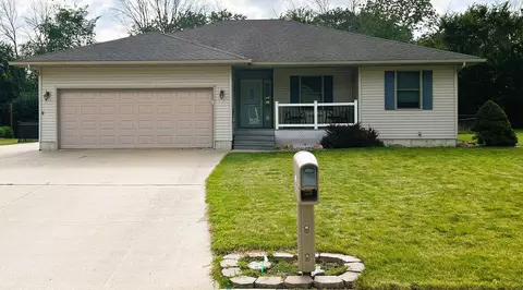306 Park Ave, Charles City, IA 50616