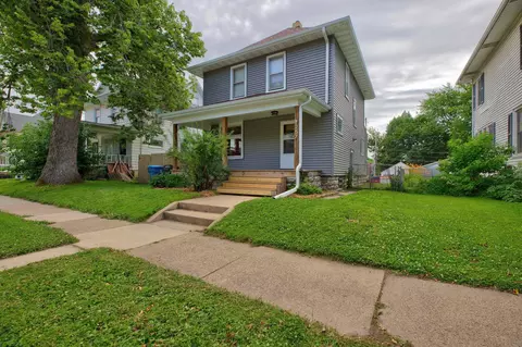 257 Hammond Ave, Waterloo, IA 50702