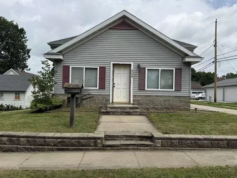 505 Oak St, Reinbeck, IA 50669