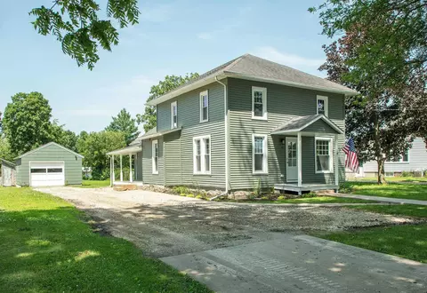 606 S Main St, Tripoli, IA 50676