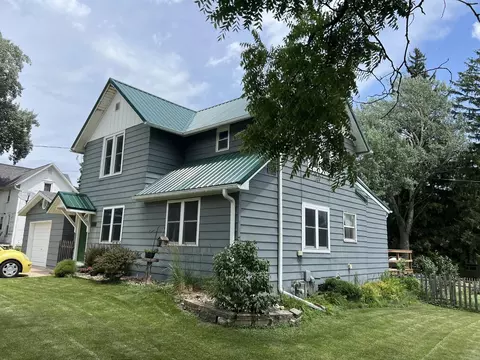 407 Union St, Fayette, IA 52142