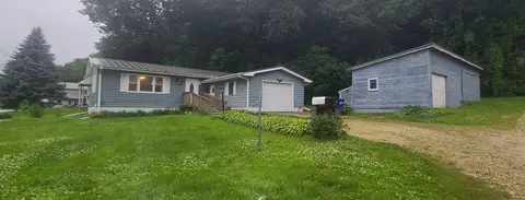 1206 S 52 Hwy, Guttenberg, IA 52052