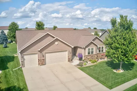 2803 Pendleton Dr, Cedar Falls, IA 50613 photo 1
