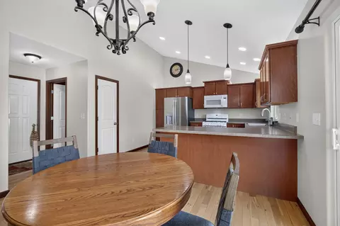 2803 Pendleton Dr, Cedar Falls, IA 50613 photo 12