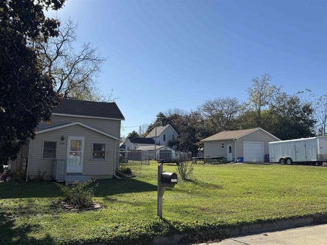 1806 1808 Bailey St, Charles City, IA 50616