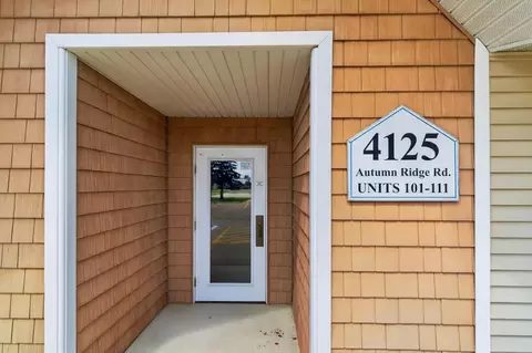 4125 Autumn Ridge Rd #108, Cedar Falls, IA 50613