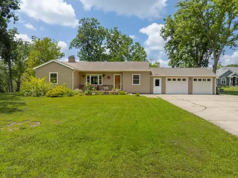 412 W Water St, Shell Rock, IA 50670