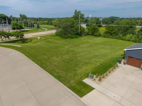 4311 James Dr #LOT 1, Cedar Falls, IA 50613
