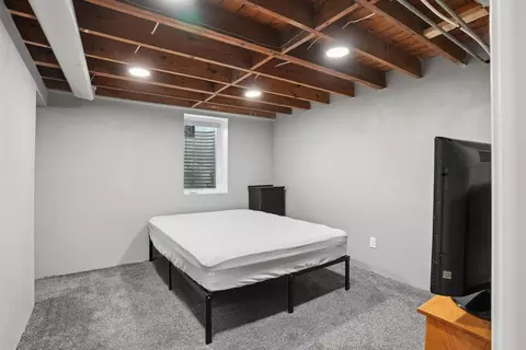 Bedroom - 1652 Bertch Ave, Waterloo, IA 50702 photo 4 of 4