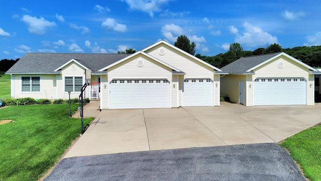 32445 Vail Ave, New Hartford, IA 50660