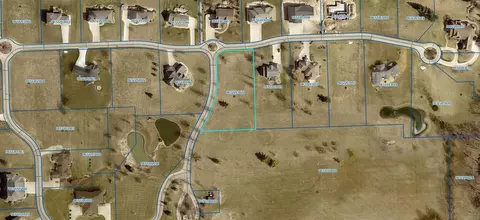 1771-27 Golf Course Blvd, Independence, IA 50644