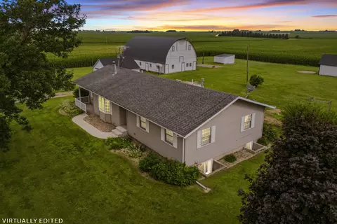 23902 130th St, Parkersburg, IA 50665