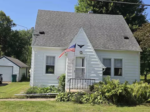 4616 Lafayette Rd, Evansdale, IA 50707