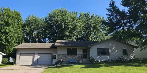 205 Dawn Dr, Nashua, IA 50658