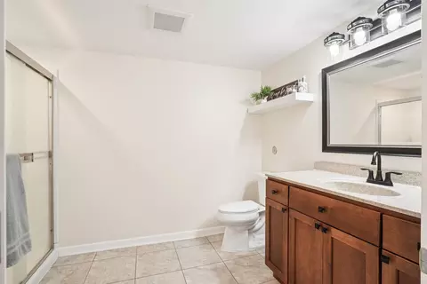 Bath - 1409 Springbrook Dr, Cedar Falls, IA 50613 photo 3 of 3