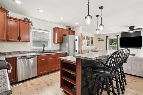 Kitchen - 1409 Springbrook Dr, Cedar Falls, IA 50613 photo 4 of 4