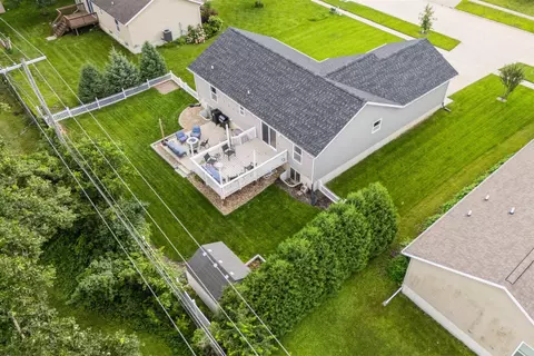 View/Area - 1409 Springbrook Dr, Cedar Falls, IA 50613 photo 4 of 5