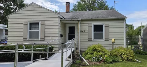 1166 Easton Ave, Waterloo, IA 50702