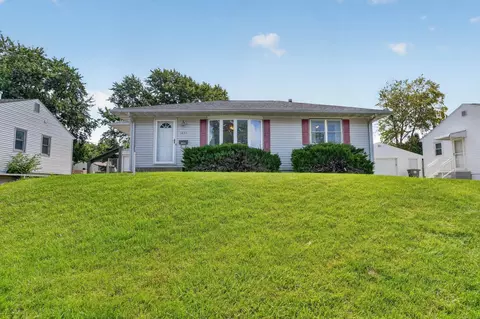 1255 Scott Ave, Waterloo, IA 50701