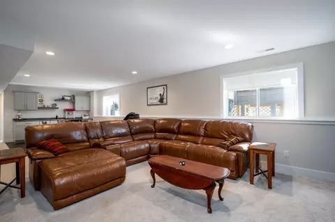 Other - 709 Pointer Cir, Center Point, IA 52213 photo 6 of 8
