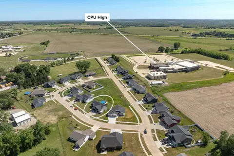 View/Area - 709 Pointer Cir, Center Point, IA 52213 photo 6 of 7