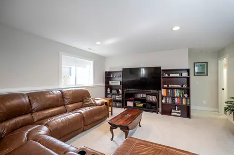 Other - 709 Pointer Cir, Center Point, IA 52213 photo 7 of 8