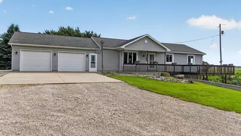 1147 230th, Waverly, IA 50677