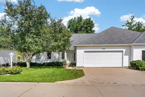 1006 NW 7th Ave, Waverly, IA 50677