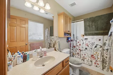 Bath - 4922 Millenium Dr, Cedar Falls, IA 50613 photo 4 of 4