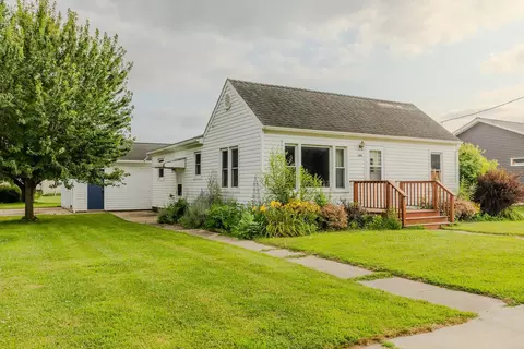 206 Main St, Fort Atkinson, IA 52144
